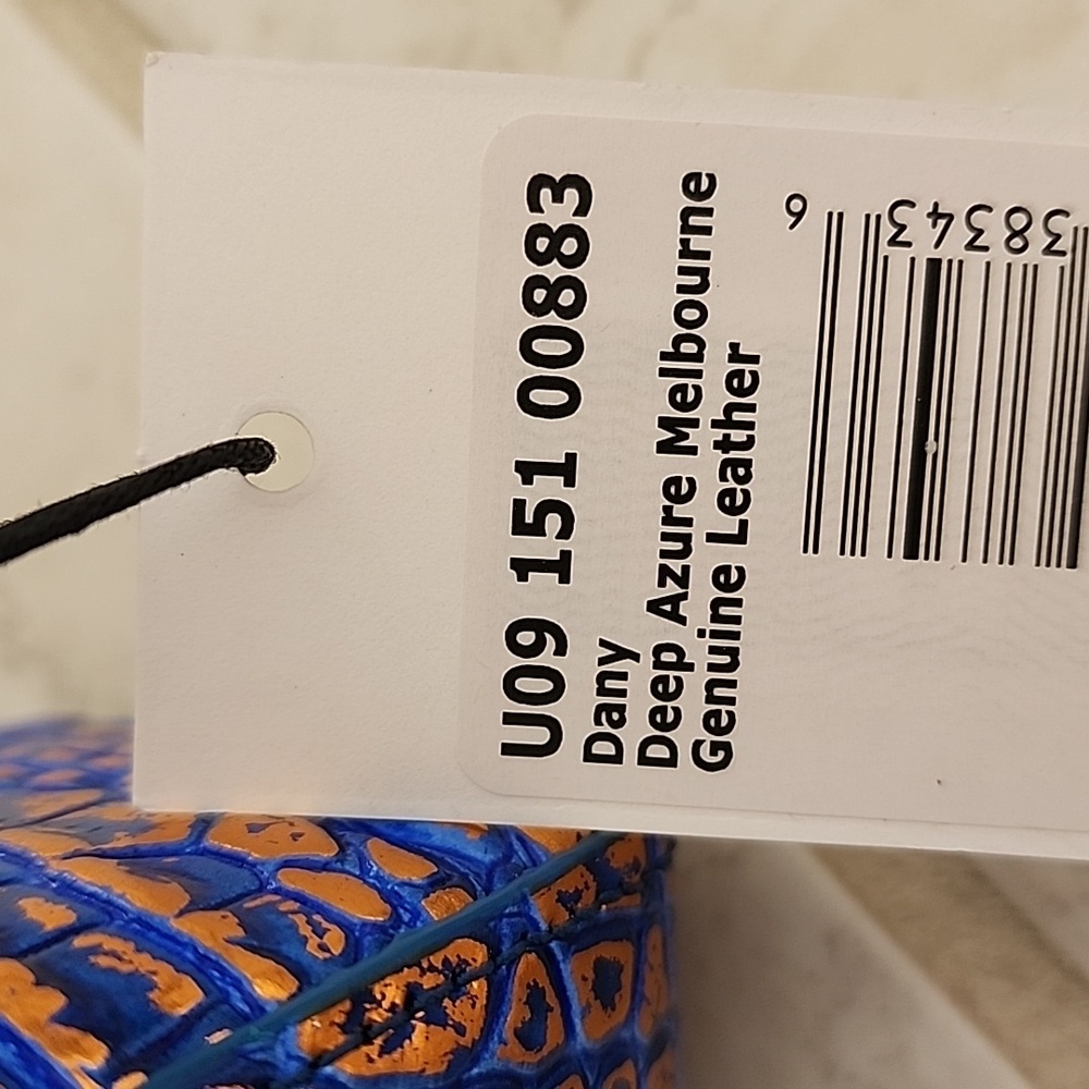 ๐๐ BRAHMIN DANY Deep Azure Cosmetic Case ๐๐ - Picture 11 of 12